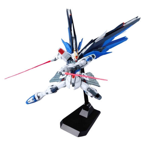 Mô hình MG 1/100 FREEDOM GUNDAM